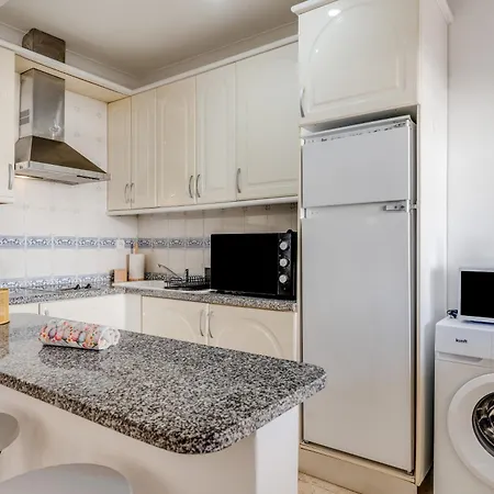 Apartment Estudio Ld A 350m Da Da Rocha , Piscina, Garagem Portimao